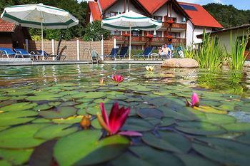 & Zur Linde Hotel 3*